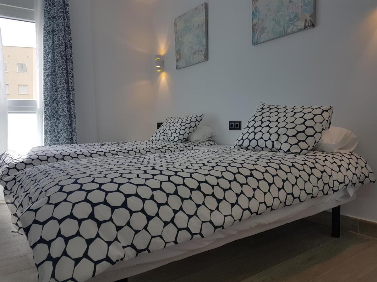 טורמולינוס Pepes Home 3 Habitaciones & Parking Gratis מראה חיצוני תמונה